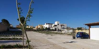 Motorhome parking space - Umgebungsschwerpunkt: Meer - Sicily - Il Giardino dell` Emiro